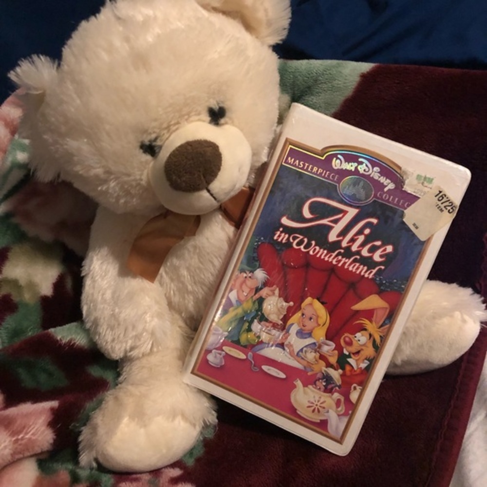 Best offer!! Alice In Wonderland VHS